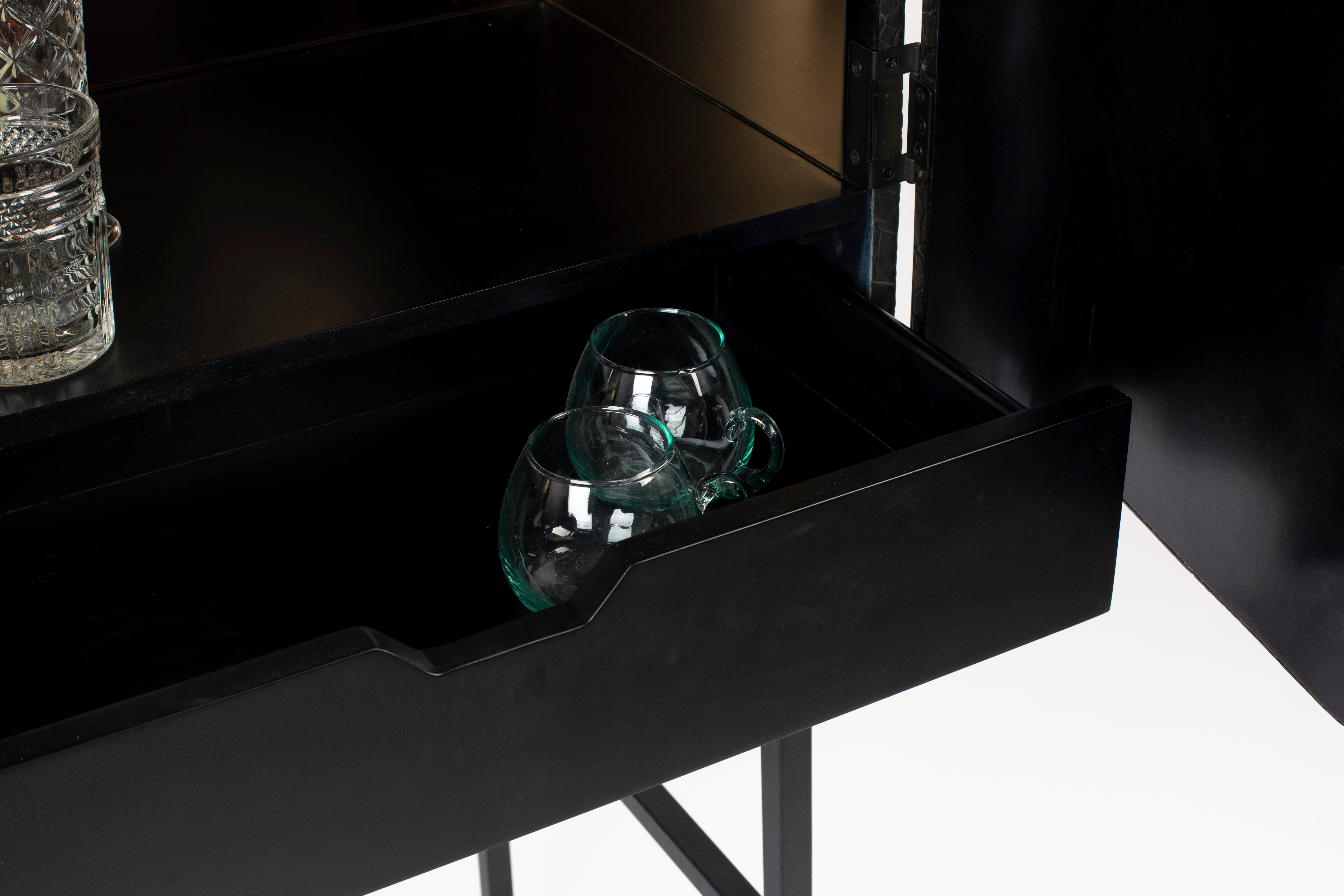 Bold Monkey Ava Morgana Crocodile Drinks Cabinet